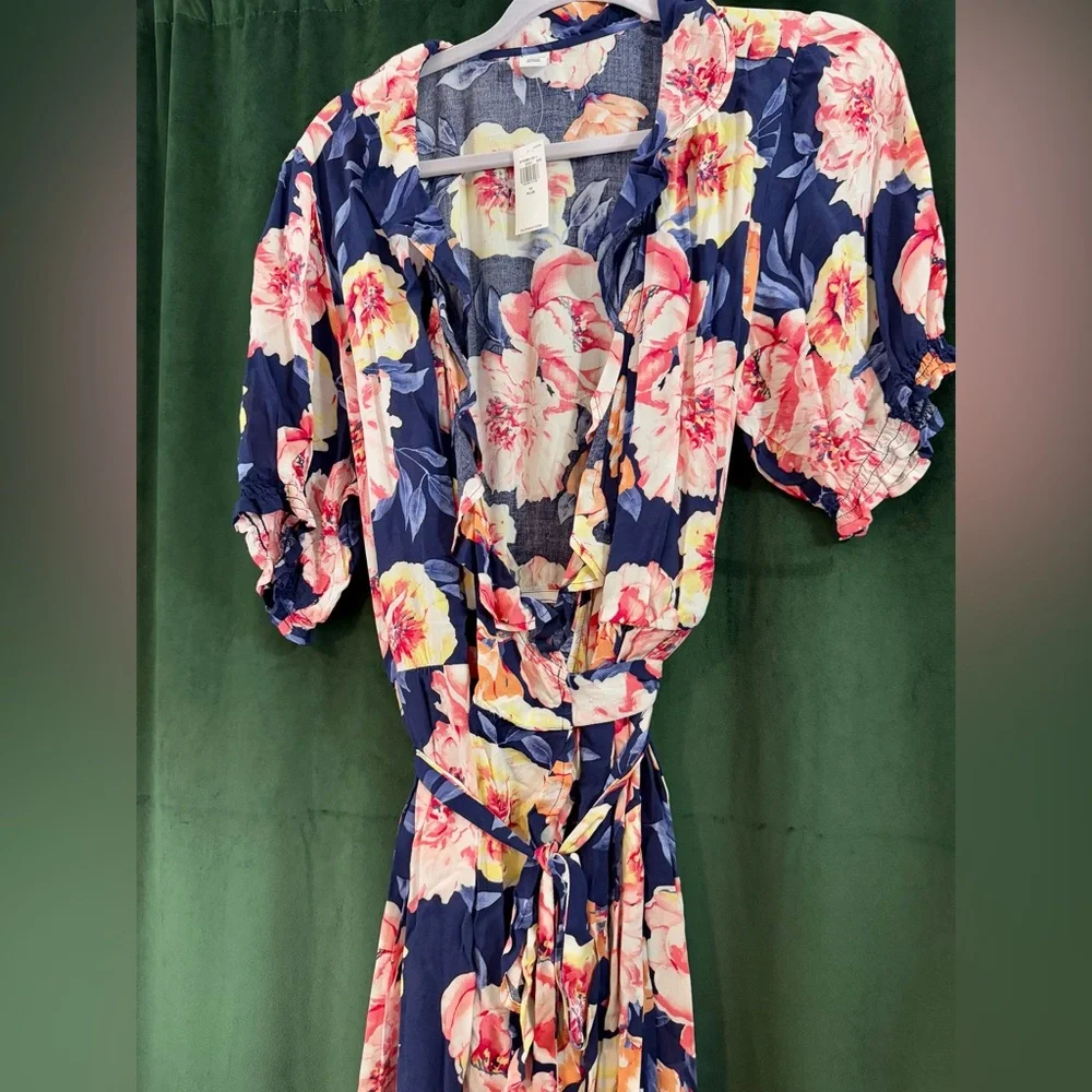 NWT Old Navy Floral Wrap Dress Size 1X - Picture 3 of 10
